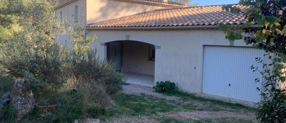 House 5 rooms of 155 m² in Pignans (83790)