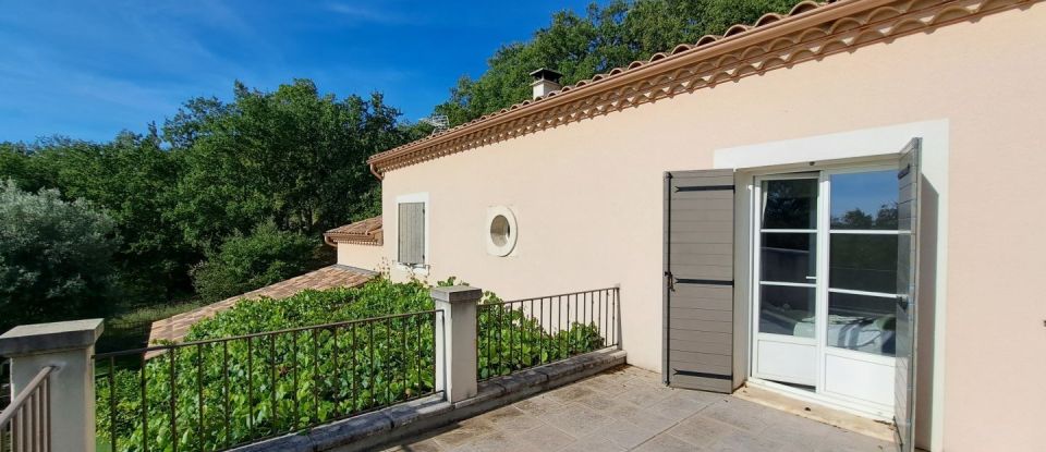 Maison 8 pièces de 177 m² à Saint-Martin-d'Ardèche (07700)