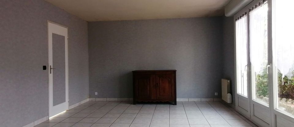 House 3 rooms of 73 m² in Barjouville (28630)