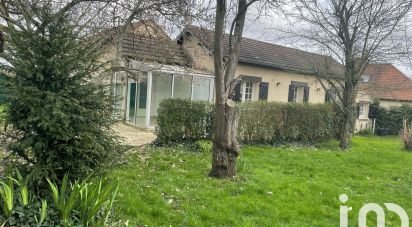 House 6 rooms of 145 m² in Luzarches (95270)