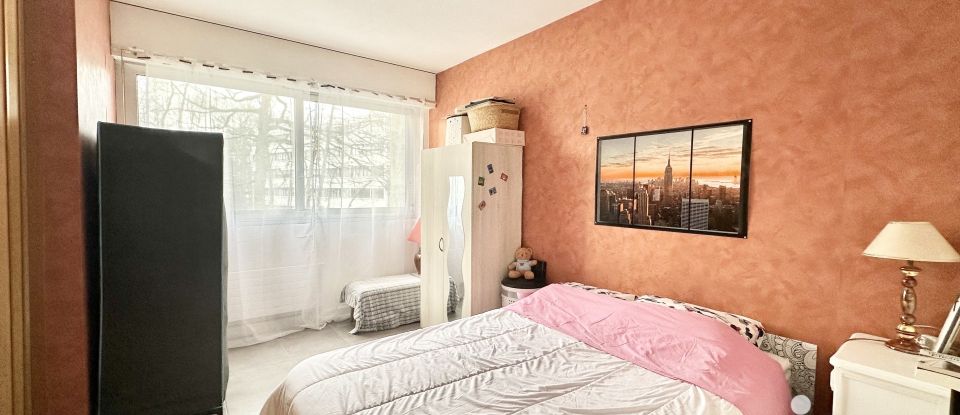Apartment 3 rooms of 68 m² in Vaux-le-Pénil (77000)