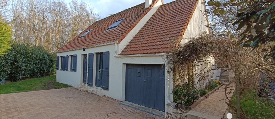 Traditional house 6 rooms of 128 m² in Auneau-Bleury-Saint-Symphorien (28700)