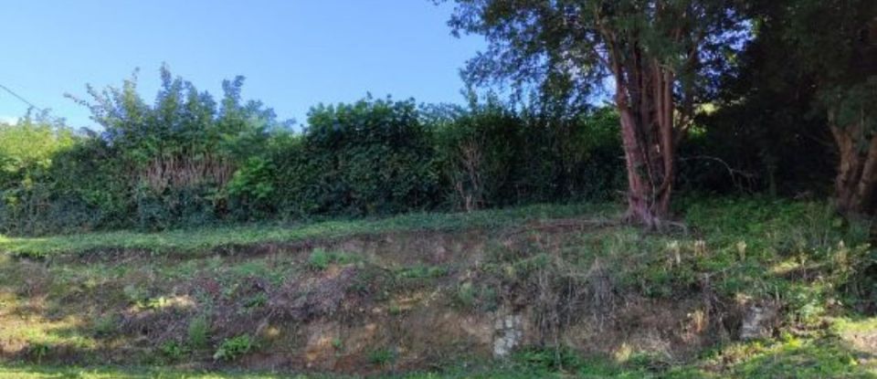 Land of 1,038 m² in Moulle (62910)