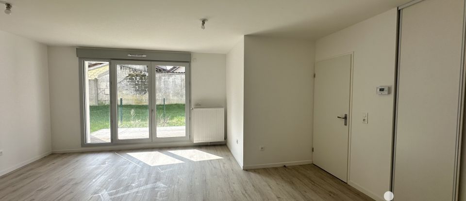Appartement 3 pièces de 64 m² à Combs-la-Ville (77380)