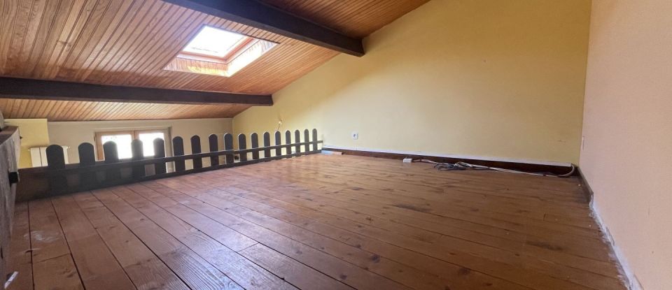 House 6 rooms of 147 m² in Marboué (28200)