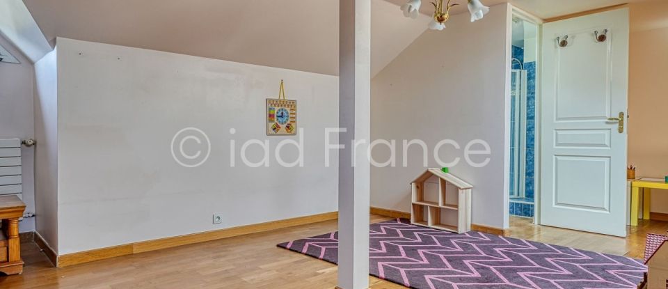 Maison 12 pièces de 300 m² à Villennes-sur-Seine (78670)