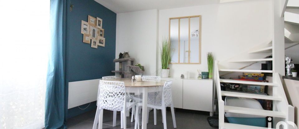 Apartment 3 rooms of 64 m² in Claye-Souilly (77410)