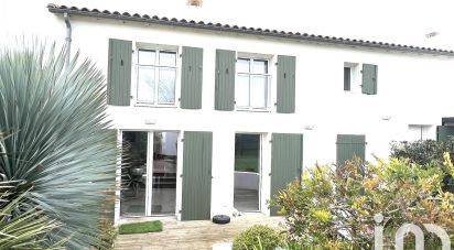 Traditional house 7 rooms of 169 m² in Ars-en-Ré (17590)