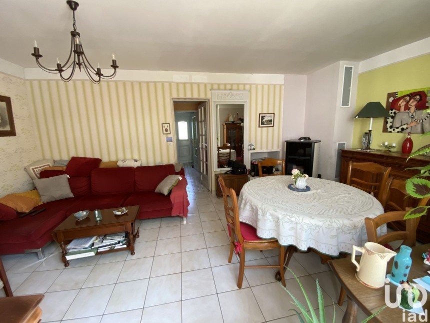House 5 rooms of 85 m² in Avon (77210)
