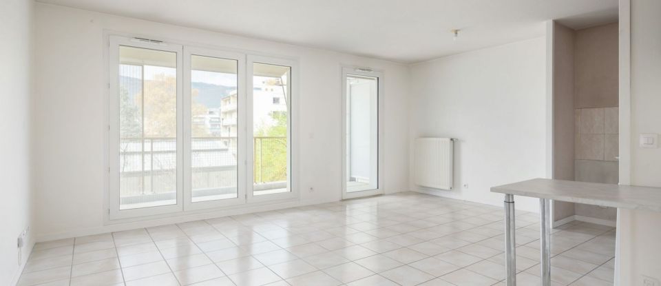 Apartment 3 rooms of 62 m² in Grenoble (38100)
