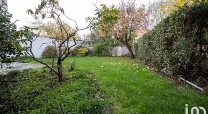 House 4 rooms of 123 m² in Noisy-le-Sec (93130)
