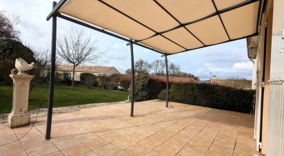 House 4 rooms of 88 m² in Pons (17800)