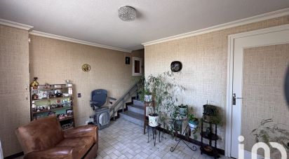House 5 rooms of 130 m² in Puy-Guillaume (63290)