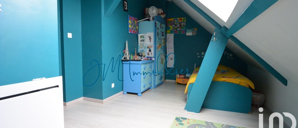 House 5 rooms of 111 m² in Lucé (28110)