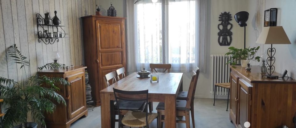 Traditional house 4 rooms of 106 m² in Chartres (28000)