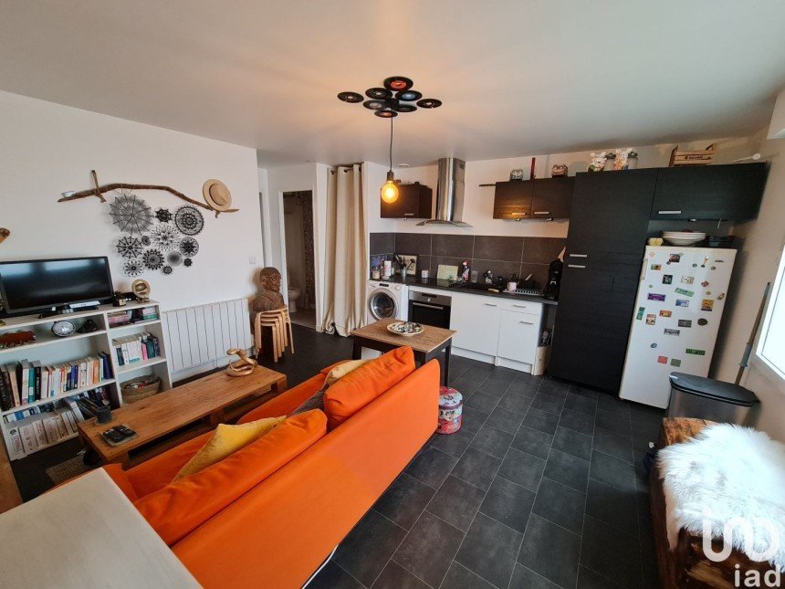Apartment 2 rooms of 33 m² in Faremoutiers (77515)