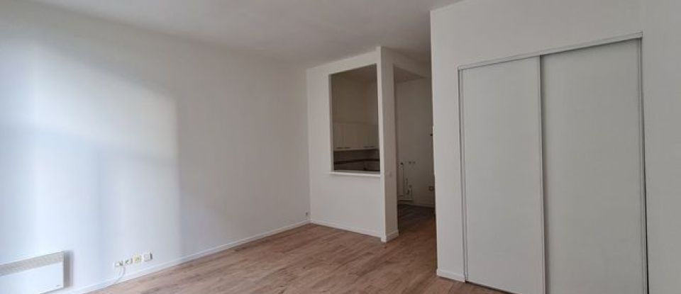 Appartement 2 pièces de 49 m² à Sainte-Geneviève-des-Bois (91700)