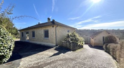 House 9 rooms of 210 m² in Sarlat-la-Canéda (24200)