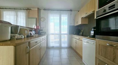 Apartment 4 rooms of 78 m² in Le Havre (76620)