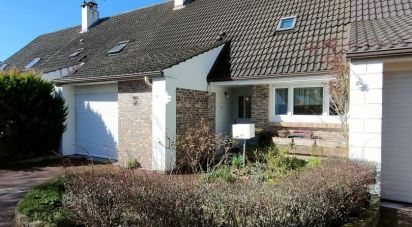 House 4 rooms of 93 m² in Courcouronnes (91080)