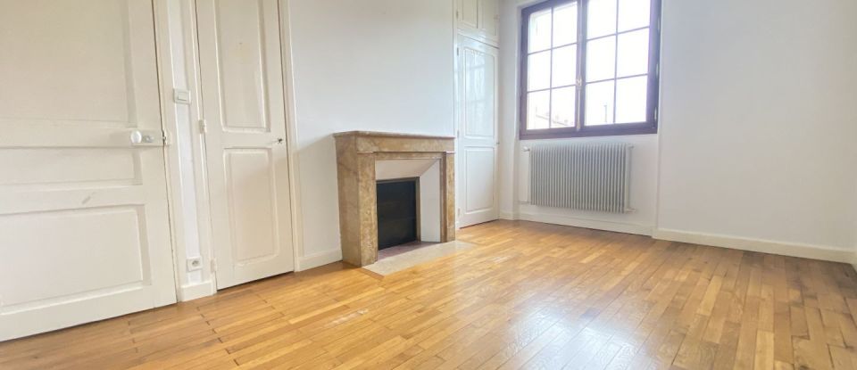 Apartment 5 rooms of 117 m² in Paray-le-Monial (71600)