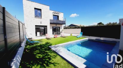 House 5 rooms of 147 m² in Châteauneuf-de-Gadagne (84470)
