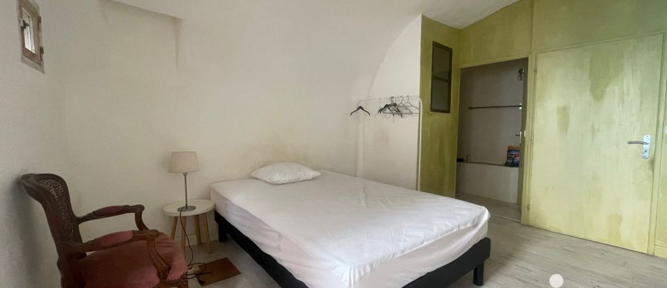 Apartment 2 rooms of 36 m² in La Roque-d'Anthéron (13640)