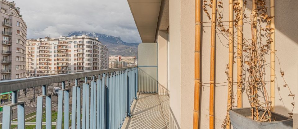 Apartment 3 rooms of 91 m² in Grenoble (38000)