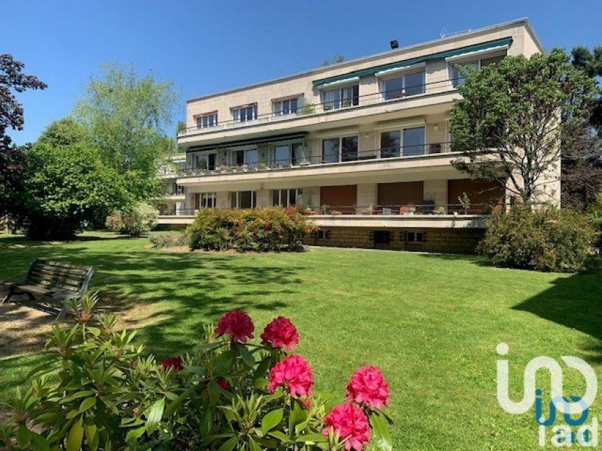 Apartment 5 rooms of 104 m² in Vaucresson (92420)