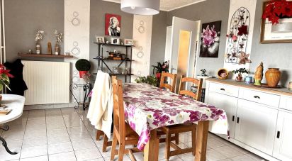 Appartement 4 pièces de 85 m² à Charleville-Mézières (08000)