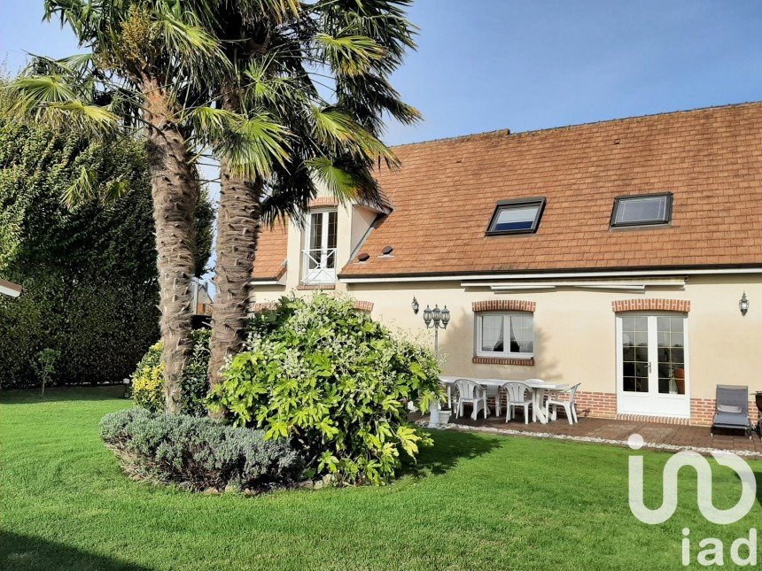 Traditional house 6 rooms of 161 m² in Saint-Nicolas-d'Aliermont (76510)