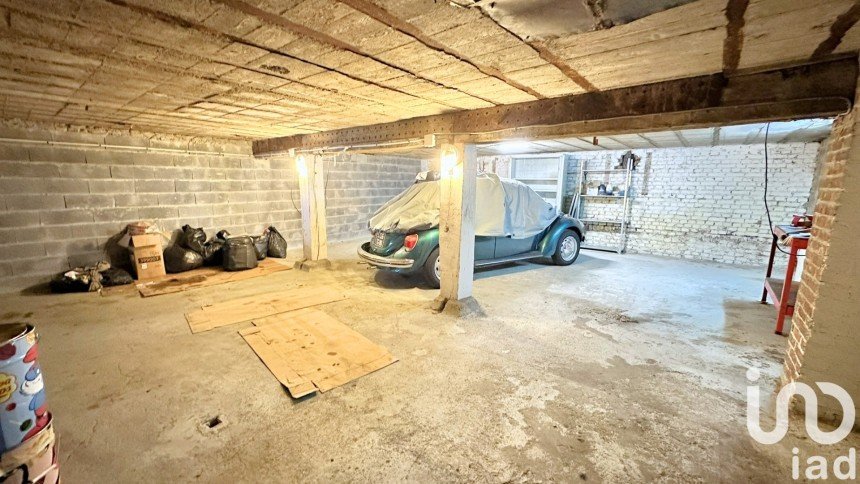 Parking/garage/box de 74 m² à Amiens (80000)