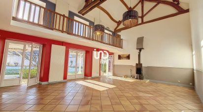 House 8 rooms of 245 m² in Montchauvet (78790)