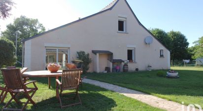 House 5 rooms of 153 m² in Athée-sur-Cher (37270)