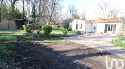 House 5 rooms of 90 m² in Médillac (16210)
