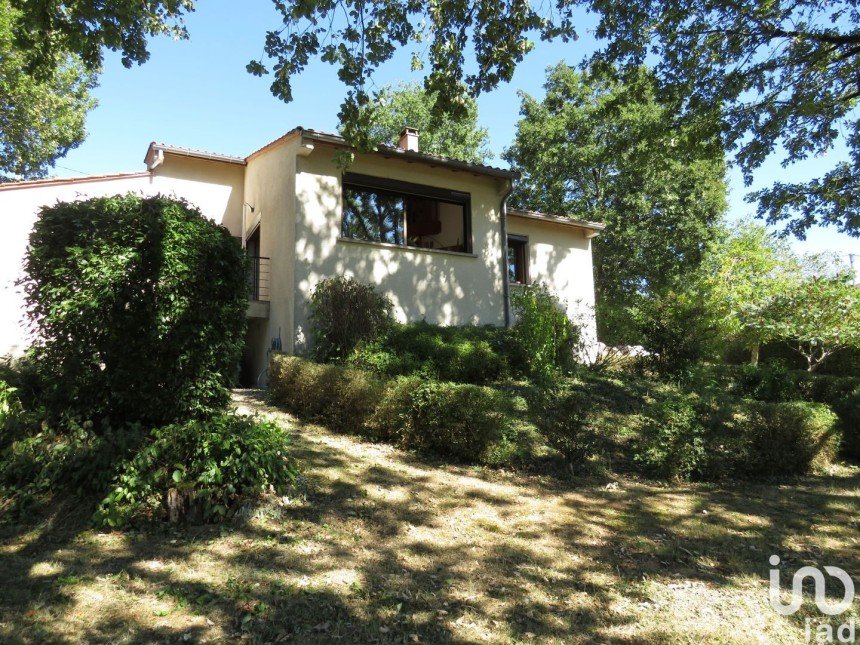 Maison 4 pièces de 95 m² à Viviers-lès-Montagnes (81290)