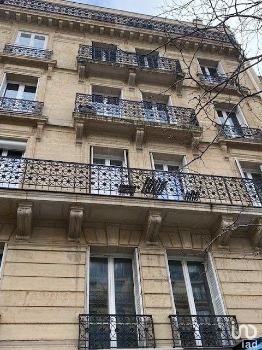 Appartement 2 pièces de 41 m² à Paris (75017)