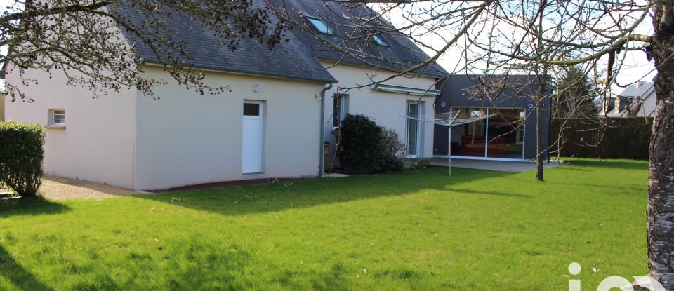 House 9 rooms of 143 m² in La Bazoge-Montpinçon (53440)