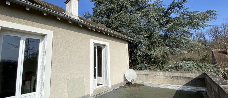 House 9 rooms of 160 m² in Fontainebleau (77300)