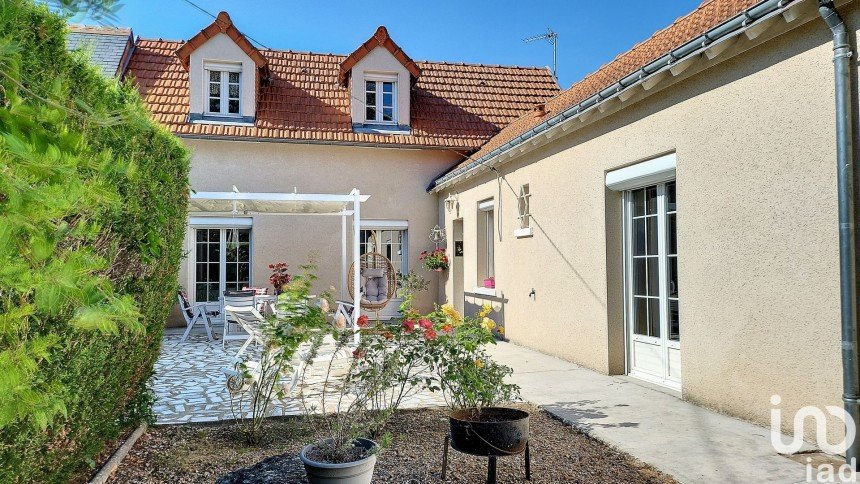 House 6 rooms of 109 m² in Tours (37100)