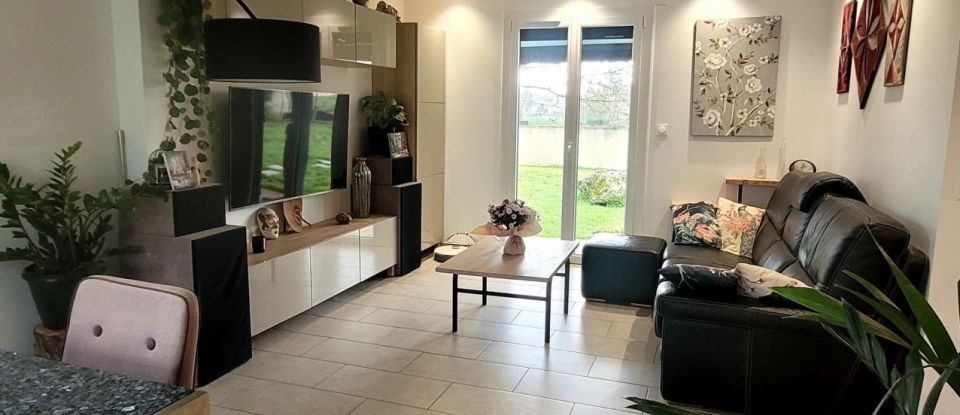 House 5 rooms of 115 m² in Virelade (33720)
