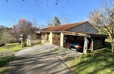 Traditional house 4 rooms of 86 m² in Capdenac (46100)