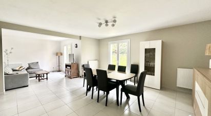 House 6 rooms of 128 m² in Vaux-le-Pénil (77000)