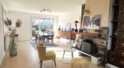 House 5 rooms of 103 m² in Saint-Brevin-les-Pins (44250)