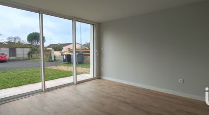 Apartment 3 rooms of 77 m² in Poitiers (86000)