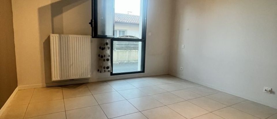 Apartment 2 rooms of 42 m² in Saint-Médard-en-Jalles (33160)