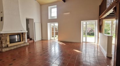 House 7 rooms of 198 m² in Bellevigny (85170)