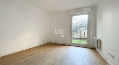 Apartment 2 rooms of 53 m² in Ermont (95120)