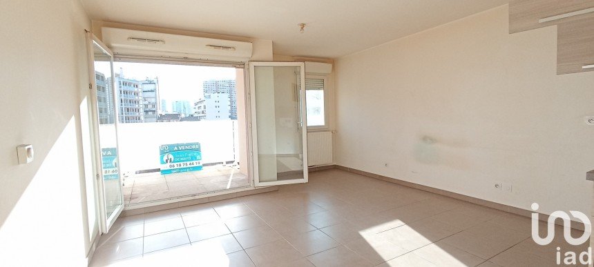 Apartment 1 room of 30 m² in Toulon (83000)