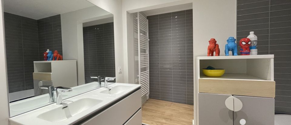 Appartement 5 pièces de 121 m² à Rennes (35000)